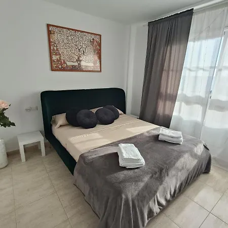 Apartment Apartamento Familiar Arcoiris Primera Linea De La Playa *